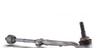 Remplacement de la barre d’accouplement de chez Lemförder d'accouplement